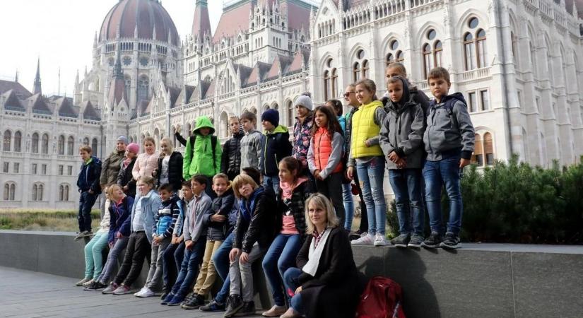 Osztály, készülj! Kalandra fel, diákok! Milliós támogatásokért lehet pályázni