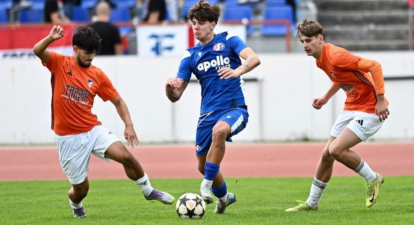 NB III.: lehet eső, lehet sár, csak kapott gólból ne legyen sok