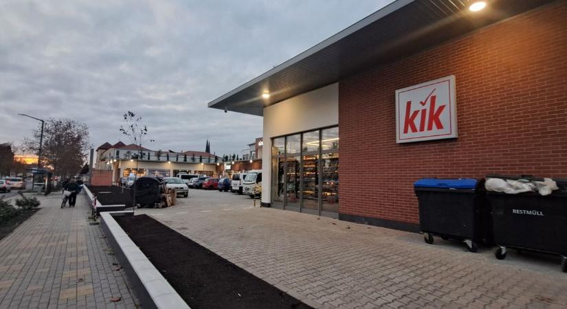 Kísértetkastélyból bevásárlóudvar: benéztünk a frissen nyílt „Piramisba”