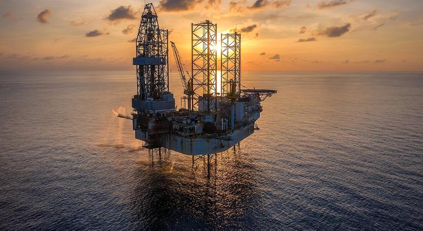 Esik az olaj, az arany és a gáz ára is