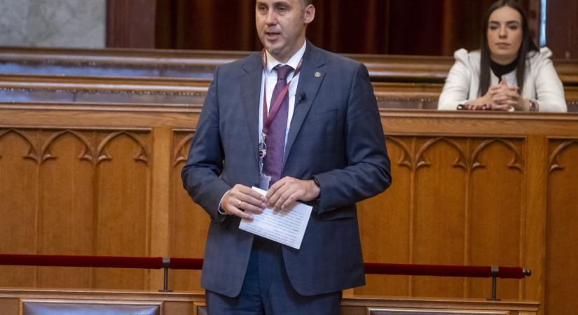 Lemondott az MNB alelnöke