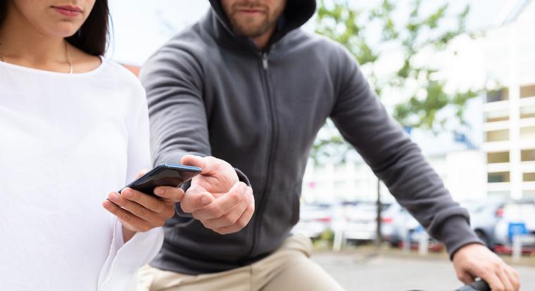 Nagyon vicces, hogy a tolvajok annyival jobban szeretik az iPhone-okat, hogy inkább visszaadják az ellopott androidos telefonokat