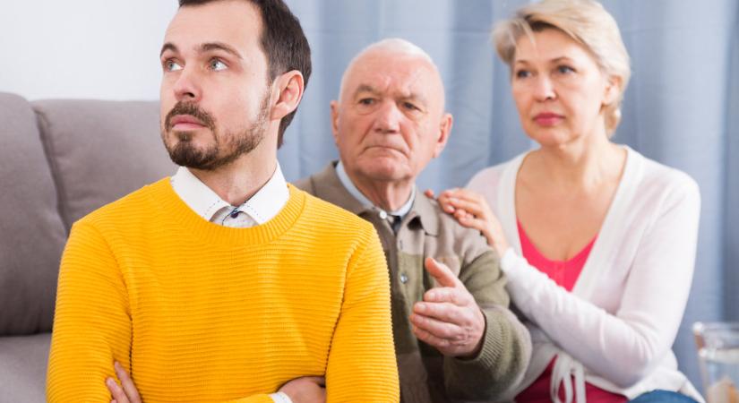 Harmincéves korukig a szüleikkel élnek a fiatalok