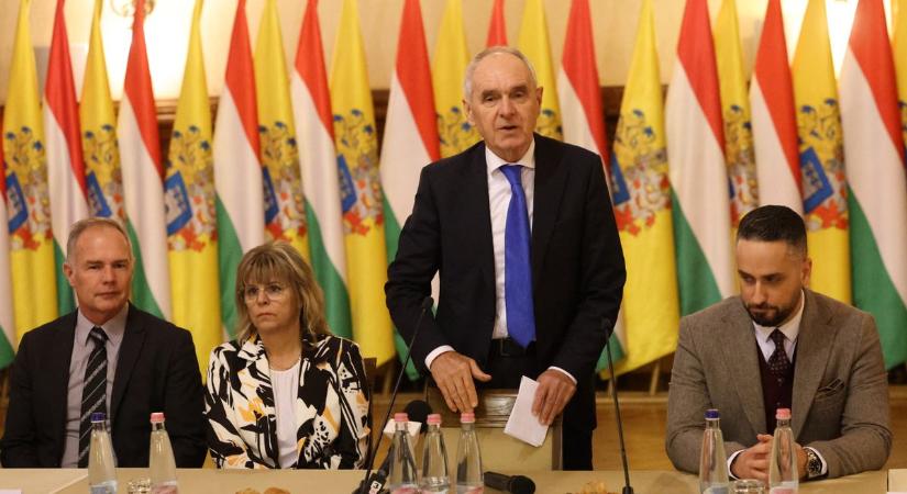 A mágnások is hozzájárultak az ország fejlesztéséhez