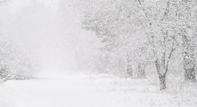 Nyakunkon a tél: ezekben a térségekben már minden kifehéredett