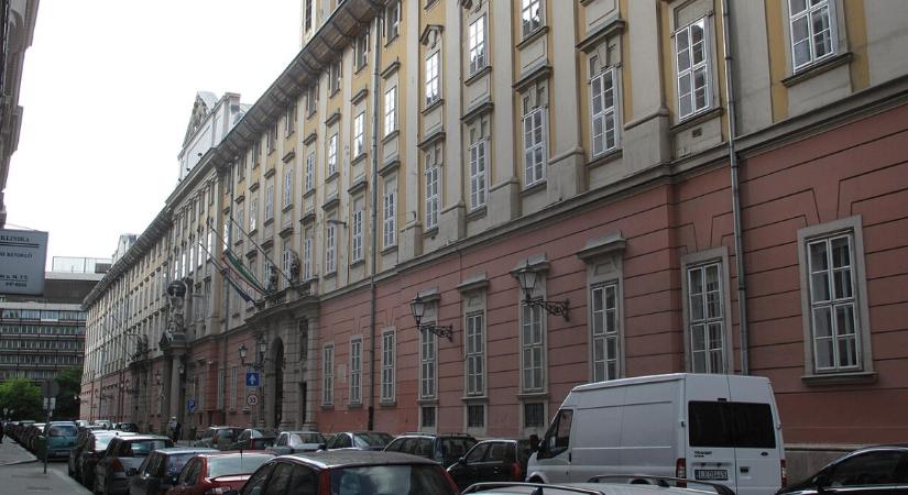 Feltette Karácsony Gergely a tétjét jelöltjére