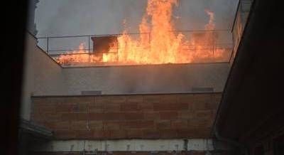 Így égett a Bazilika közelében egy lakóház