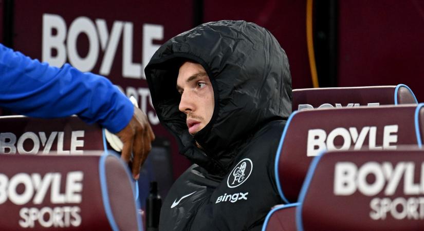 Bizarr: otthonában sérült meg a Chelsea sztárjátékosa