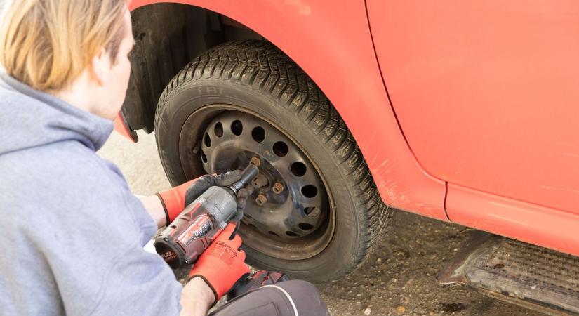 Szlovéniába utazik? Tudja, hogy milyen szabályozás vonatkozik a téli közlekedésre?