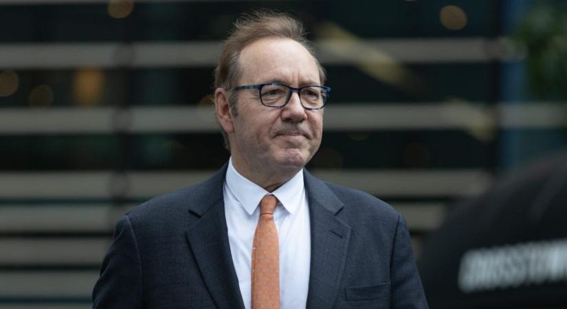 Kevin Spacey hajléktalan lett, szállodákban él