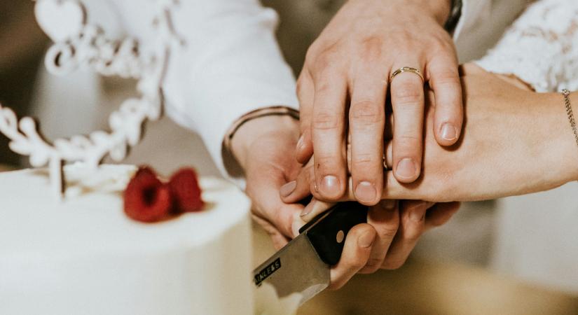 „Nézem az esküvői képeimet és sírok a lánybúcsún történtek után”