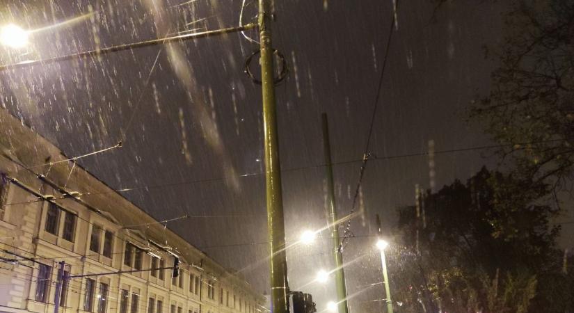 Havas eső, ónos eső és viharos szél: télies hétvége érkezik Csongrád-Csanád vármegyébe – erre figyelmeztet a katasztrófavédelem