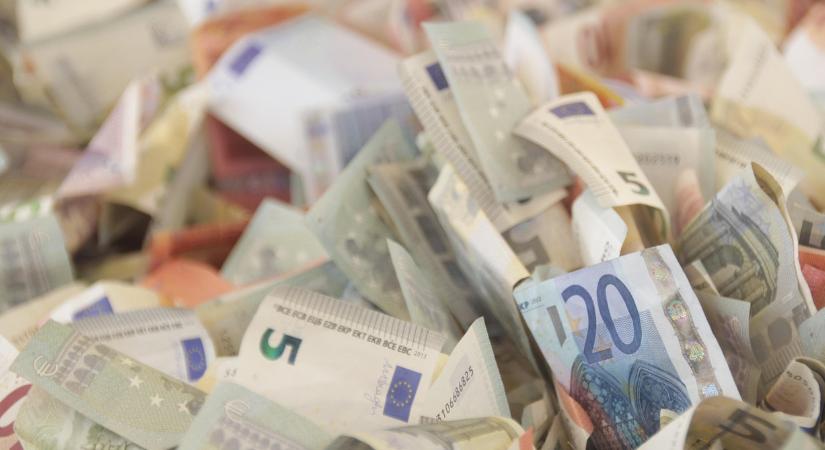 Változott az egyik lakossági állampapír kamata, sokan dörzsölhetik a markukat