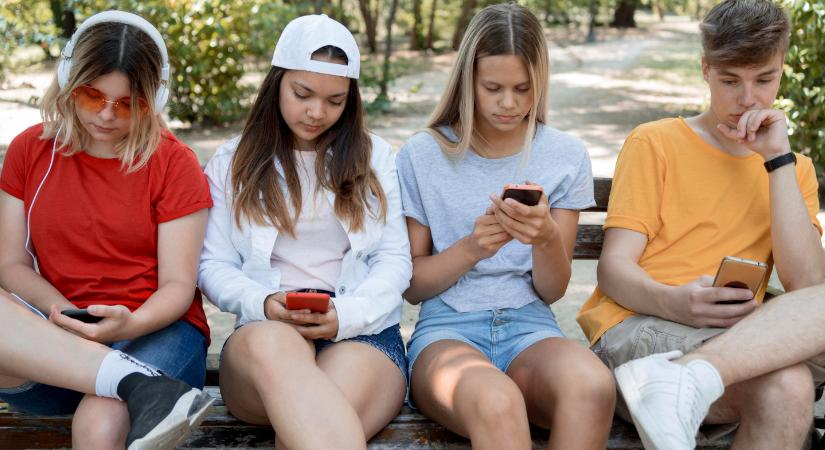 A Facebook napokon belül kitiltja ezeket a felhasználókat a felületeiről