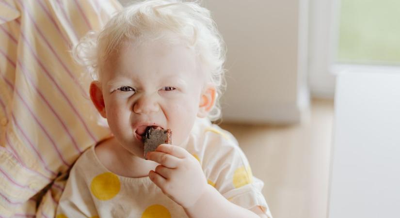 Ez a kedvenc csokoládé rejtett veszélyt tartalmaz – ne fogyassza!