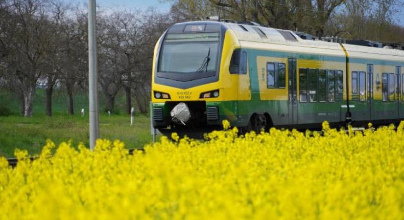 Lázár János nagyon jó üzletet jelentett be Szolnokon