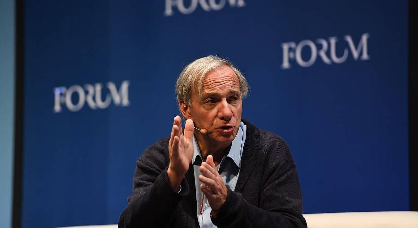 Ray Dalio Bitcoint tart, mégis aggódik: szerinte az arany marad a biztos menedék