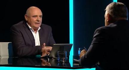 Halálos fenyegetéseket kap Rónai Egon az Orbán-interjú után – jogi lépéseket tesz az ATV