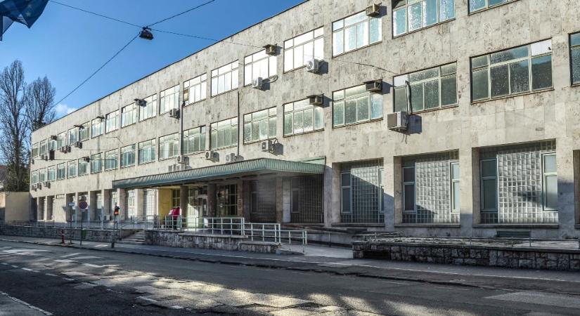 Elvégezték az első robotasszisztált gerincsebészeti beavatkozást Magyarországon