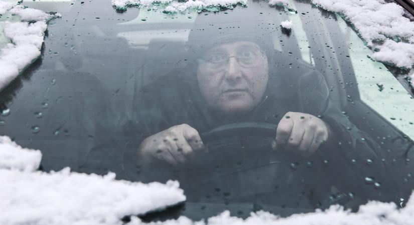 Ekkor vált át az eső havazásra Somogyban, elő a téli gumikkal