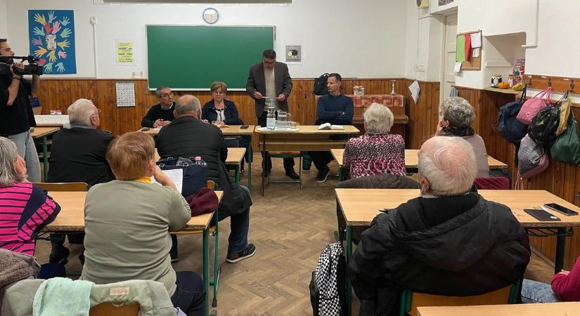 Fórumot tartottak a Műkertvárosban a megszaporodott bűnesetek miatt