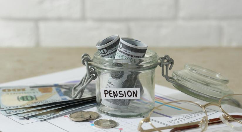 Hatalmas pénzfelesleg Európában, a kínálathoz képest 25-szörös túlkereslet a kínai kötvényekre