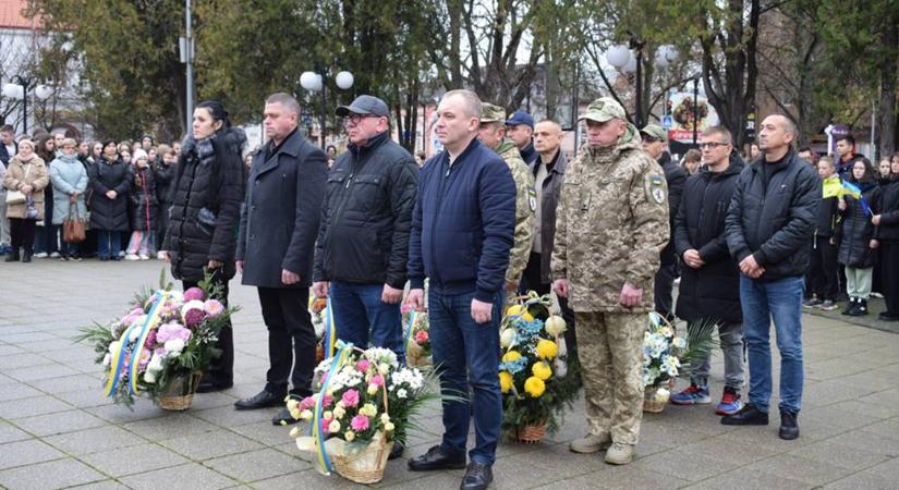 A Méltóság és Szabadság Napját méltatták Beregszászban