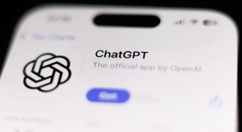 Új funkciót kap a ChatGPT: megérkezett a csoportos beszélgetés