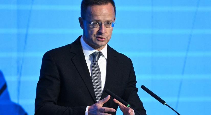 Szijjártó Péter a magyar-ír meccs eredményére egyetlen kőkemény szóval felelt, visszhangozni fog a fejedben sokáig