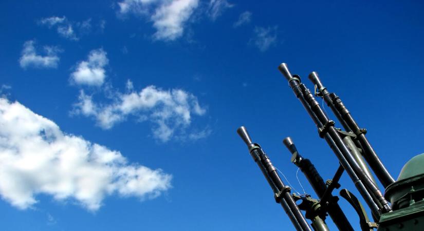 Mit gondol, kik gyártják a legtöbb fegyvert a világon?