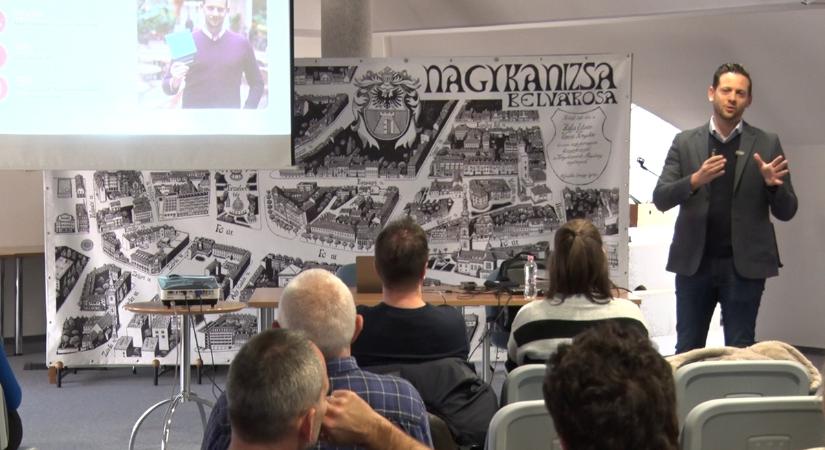 Aki nem jelenik meg tudatosan a piacon, az könnyen háttérbe szorul