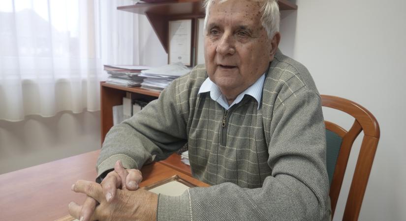 Hosszúpályi jegyzője mindig emberséggel szolgált