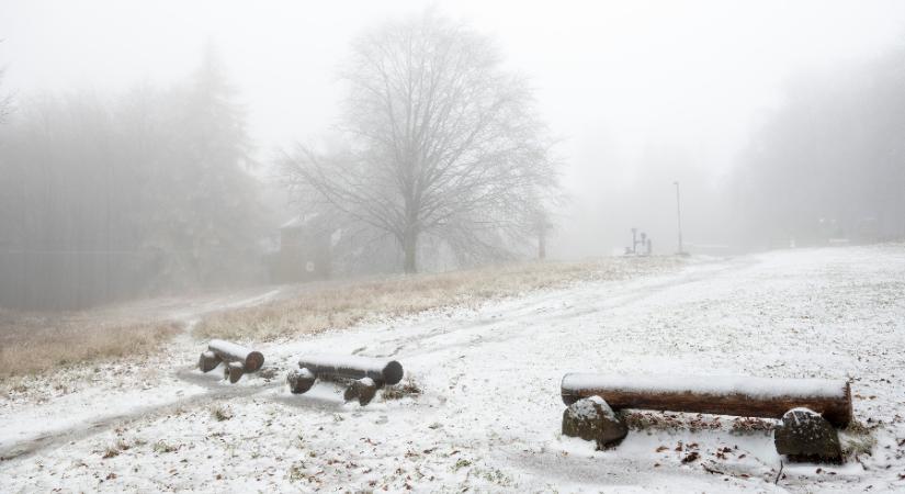 Már ekkora a hó a hegyekben, mutatjuk a fotókat