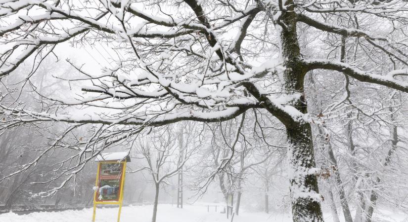 Téli mesevilággá változott a behavazott Dobogókő – csodás képek érkeztek a helyszínről
