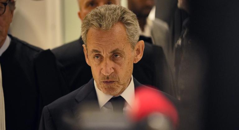 Három hétig tartó bebörtönzéséről írt könyvet Nicolas Sarkozy