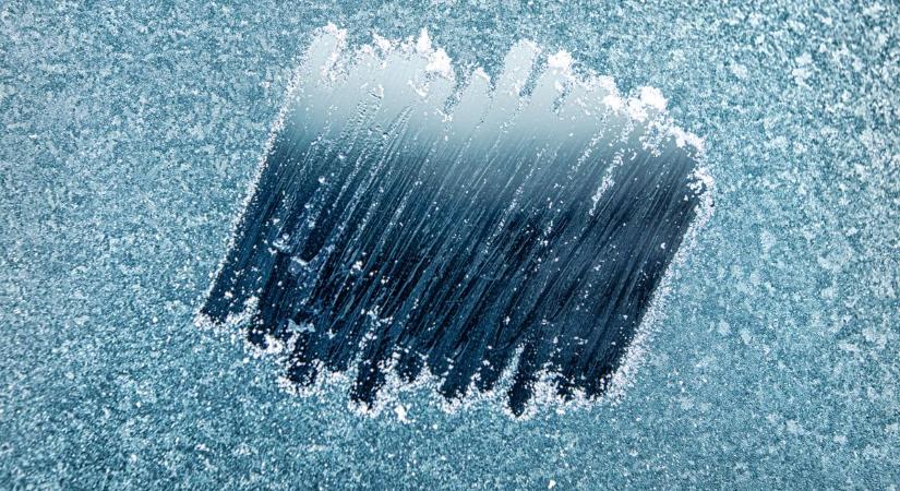 Havas, jeges utakra figyelmeztetnek: 10-15 centis havat jósolnak hétvégén a Magas-Bakonyba