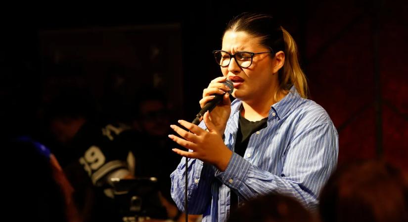 Összeomlott a Megasztár versenyzője: Veszélyben a szombati elődöntő?