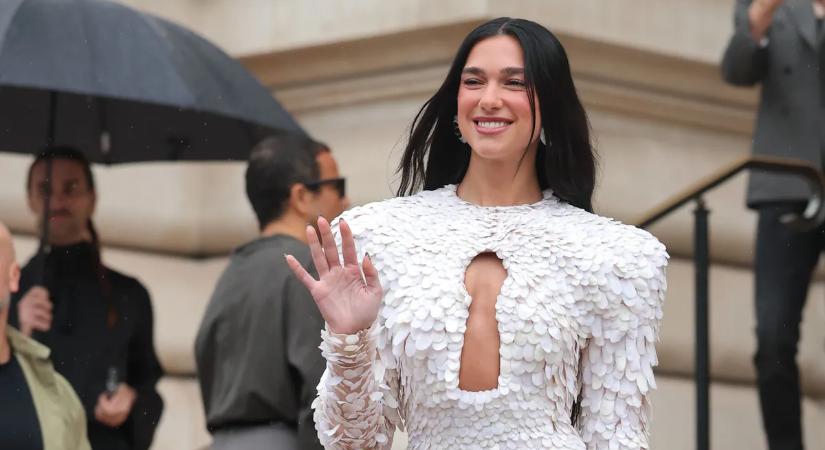 Mindenkinek leesett az álla, Dua Lipa magyar zászlók között szurkolt