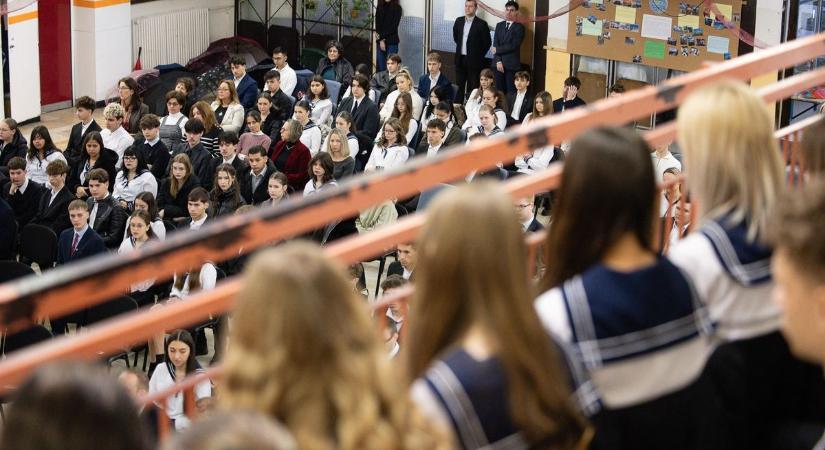 "Ma tisztelgünk azok előtt, akik példát mutatnak emberségből" – Erzsébet-nap a Szilágyiban