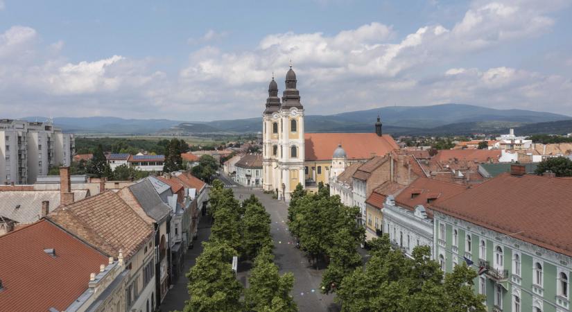 Ezt a hét várost támogatja a magyar kormány a költségvetés terhére