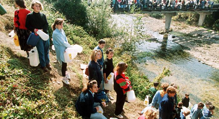 Vučić személyesen is részt vehetett a szarajevói civilek mészárlásában egy feljelentés szerint