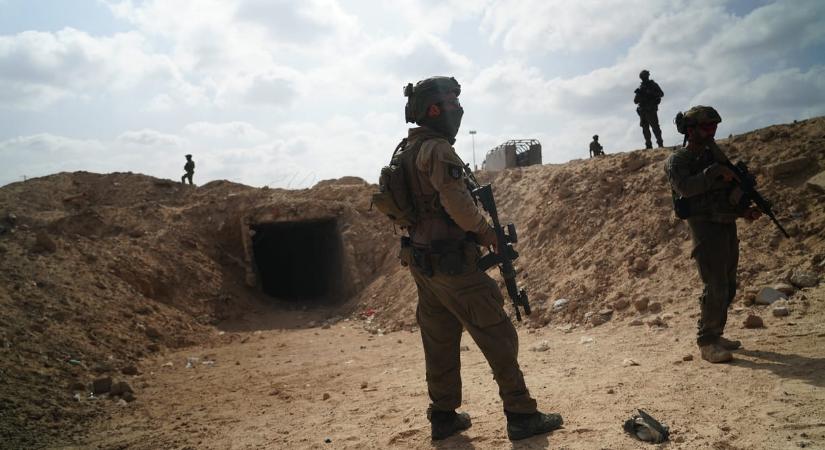 Izraeli katonák rajtaütöttek az alagutakból előbújó palesztin fegyvereseken