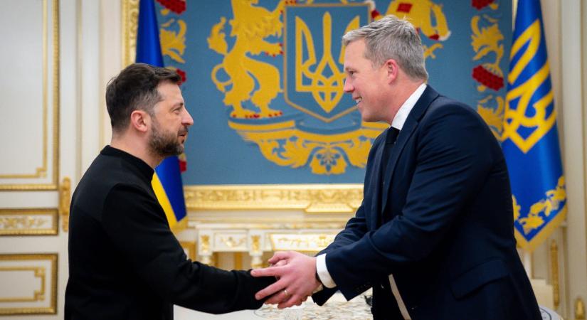 Zelenszkij: Ukrajna vagy kulcsfontosságú partnerét, vagy a méltóságát veszíti el