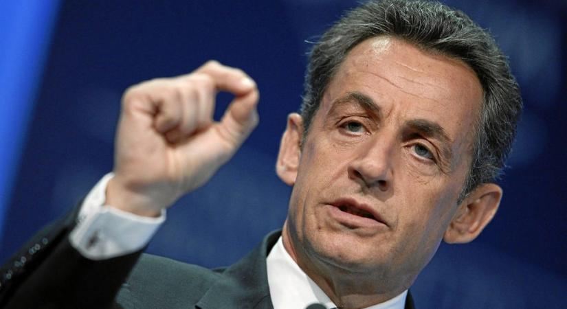 Sarkozy könyvet írt a húsz börtönben töltött napjáról