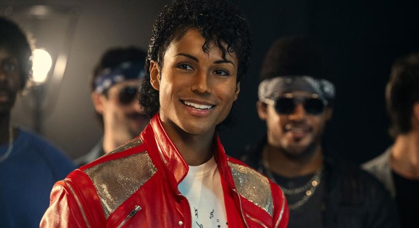 A Pop Királya visszatér a vászonra – itt a Michael Jackson-film magyar szinkronos előzetese!