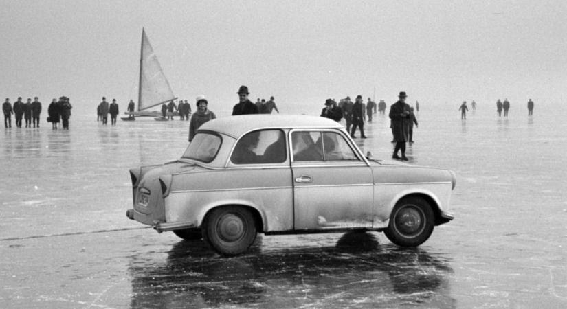 Retró fotók: így hódította meg az NDK-s papírcsoda, a Trabant a Balaton jegét is