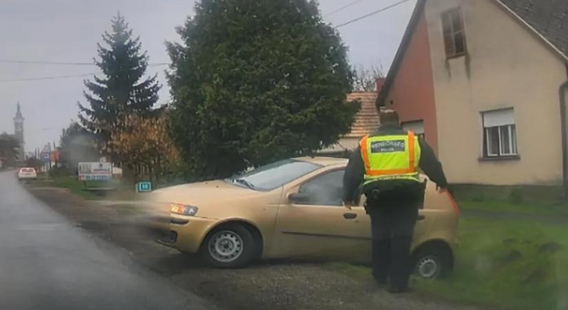 A rendőrök is alig hitték el, mit művelt előttük az idős sofőr Gyulakeszin - videó