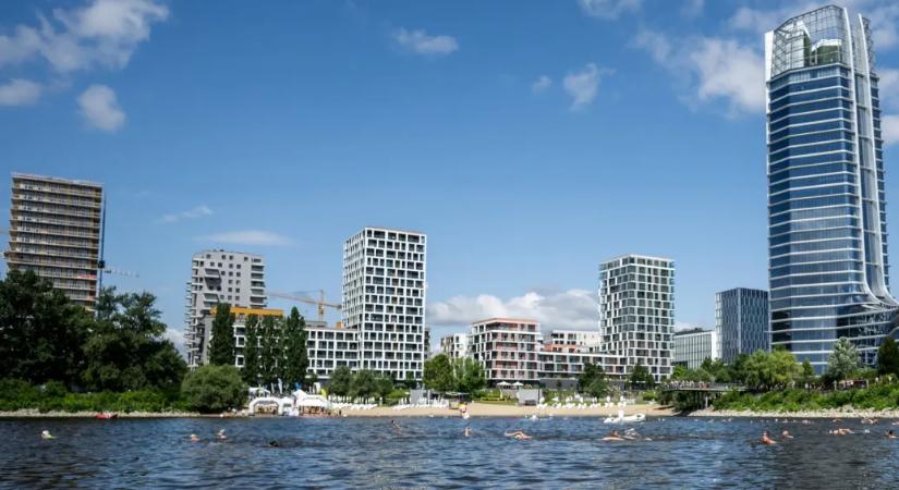 A BudaPart üzemeltetője a felháborodás után szociális szervezet segítségét kéri, hogy rendezzék a hajléktalan emberek helyzetét