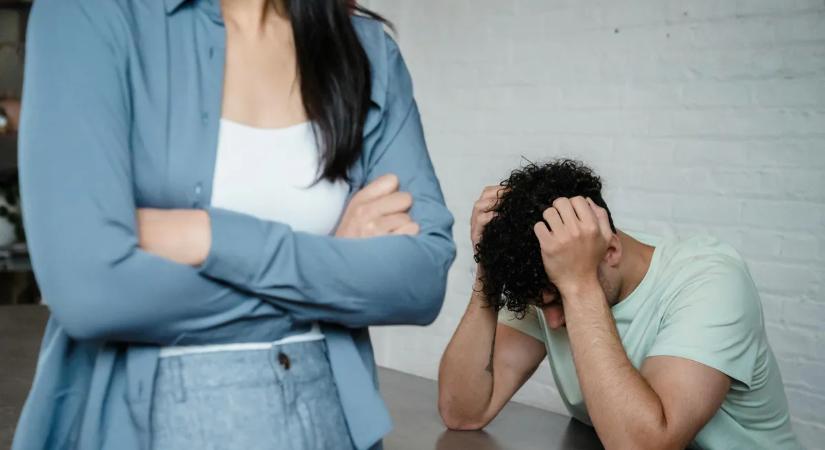 Felháborító oka van: Váláson gondolkozik a férj 18 nap házasság után