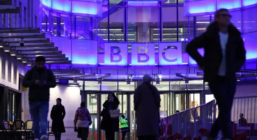 Lemondott a BBC igazgatótanácsának egy tagja irányítási problémákra hivatkozva